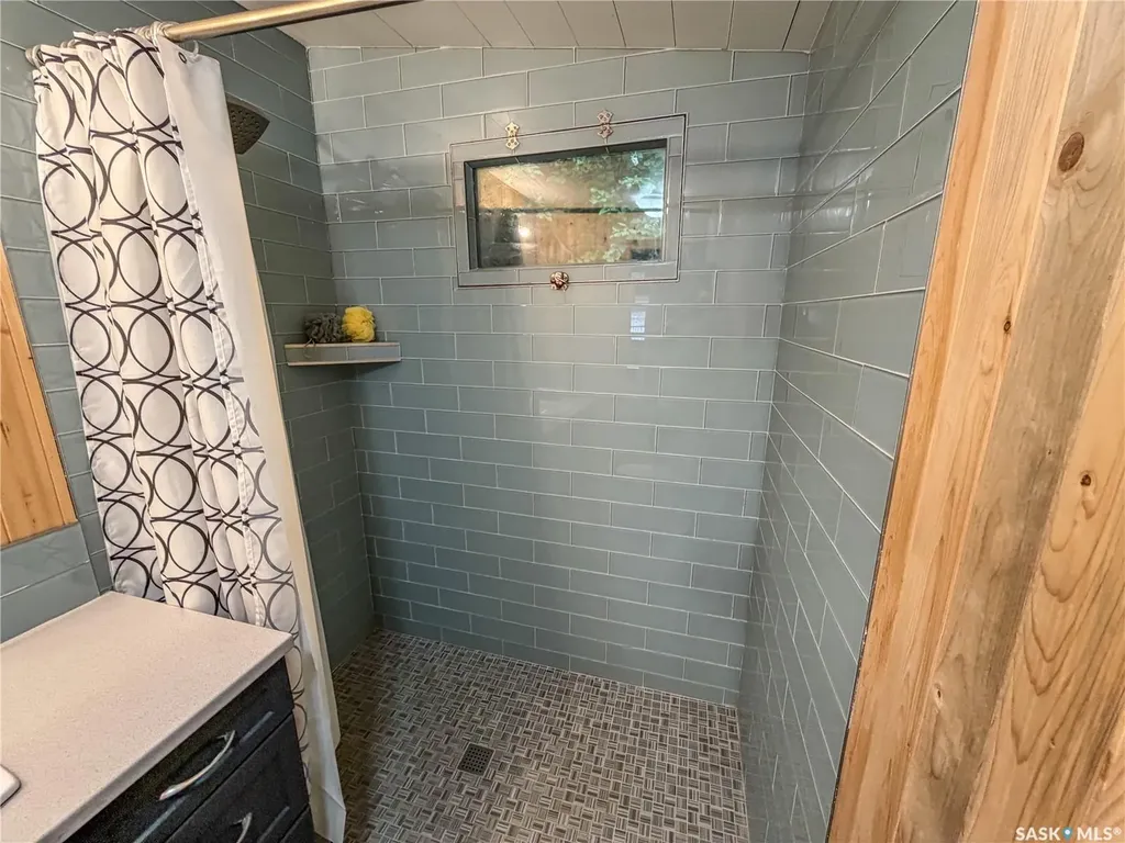 215-216 Osment Avenue Katepwa Beach SK S0G 2Y0
