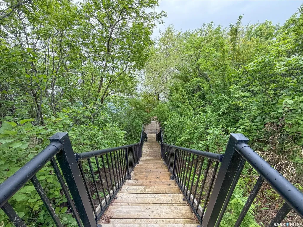 215-216 Osment Avenue Katepwa Beach SK S0G 2Y0