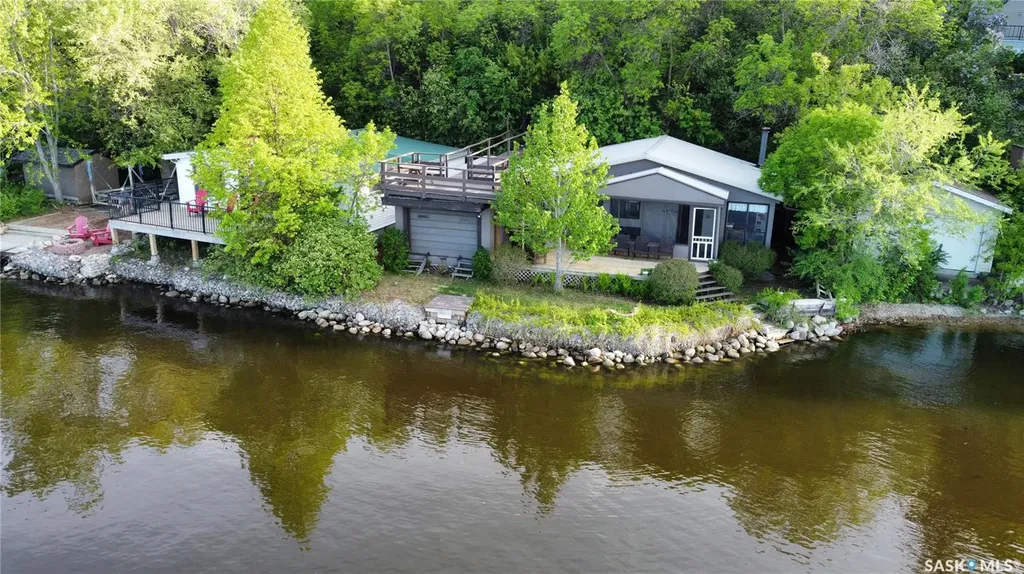 215-216 Osment Avenue Katepwa Beach SK S0G 2Y0