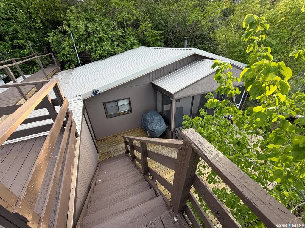 215-216 Osment Avenue Katepwa Beach SK S0G 2Y0