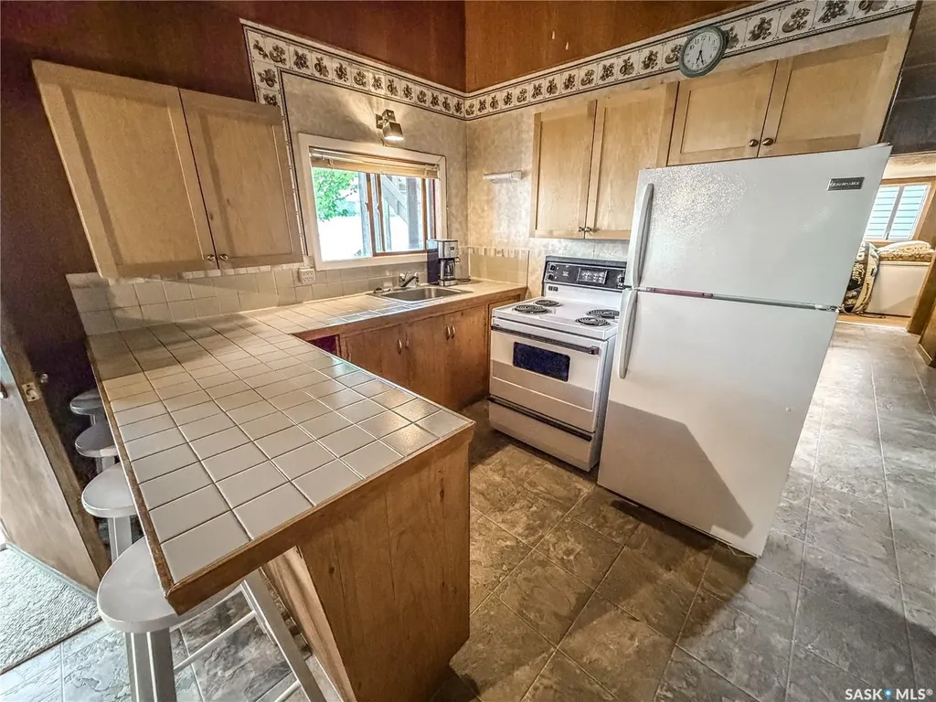 215-216 Osment Avenue Katepwa Beach SK S0G 2Y0