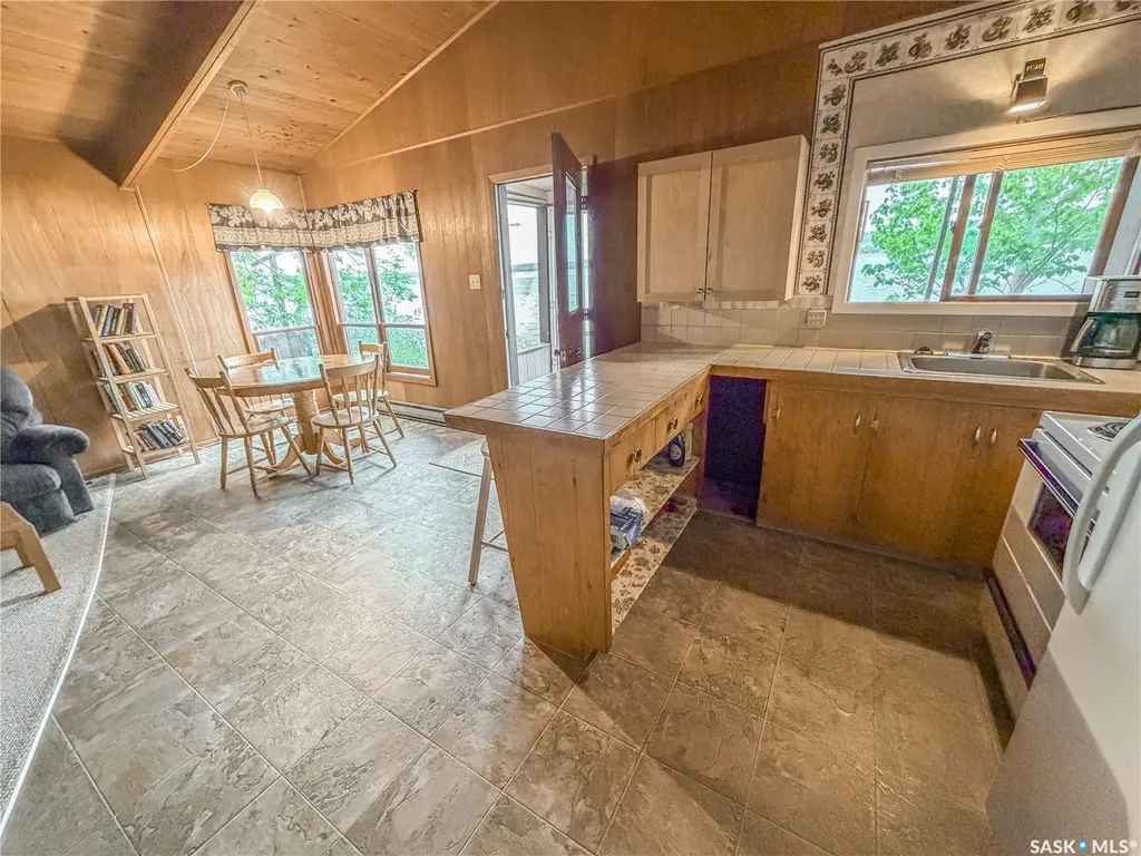 215-216 Osment Avenue Katepwa Beach SK S0G 2Y0