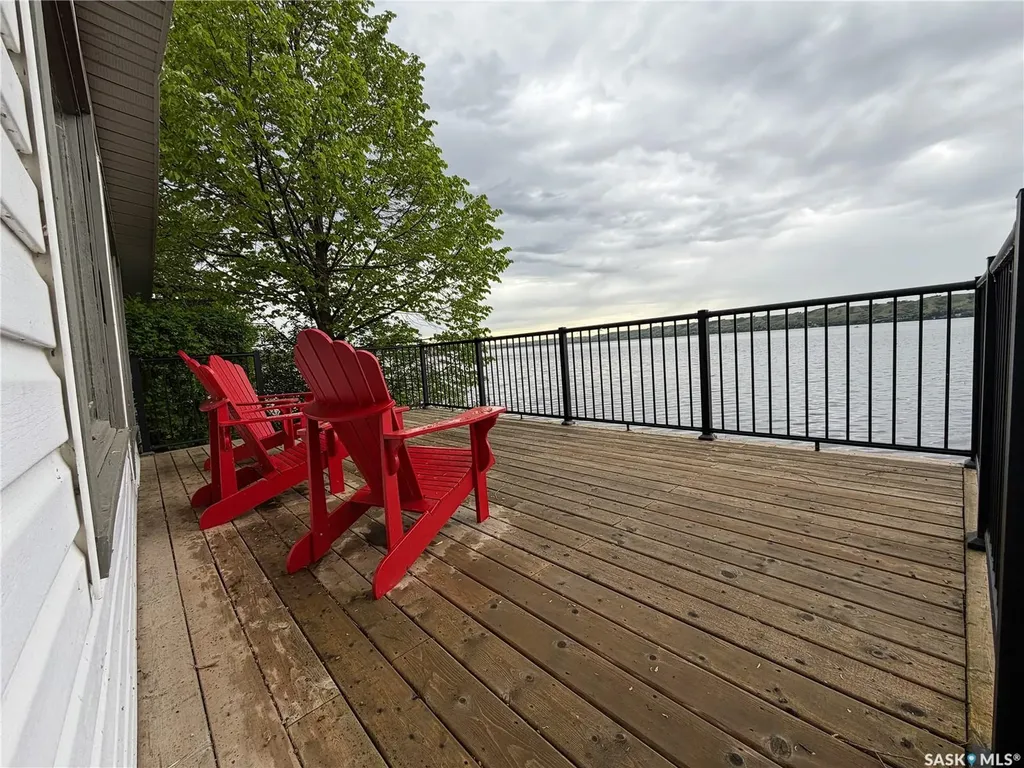 215-216 Osment Avenue Katepwa Beach SK S0G 2Y0