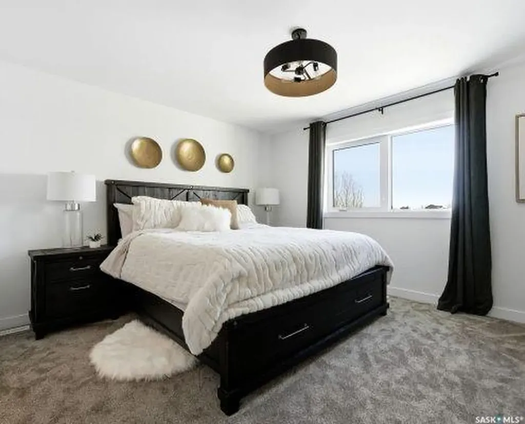 1056 West Park Boulevard Moose Jaw SK S6J 0E6