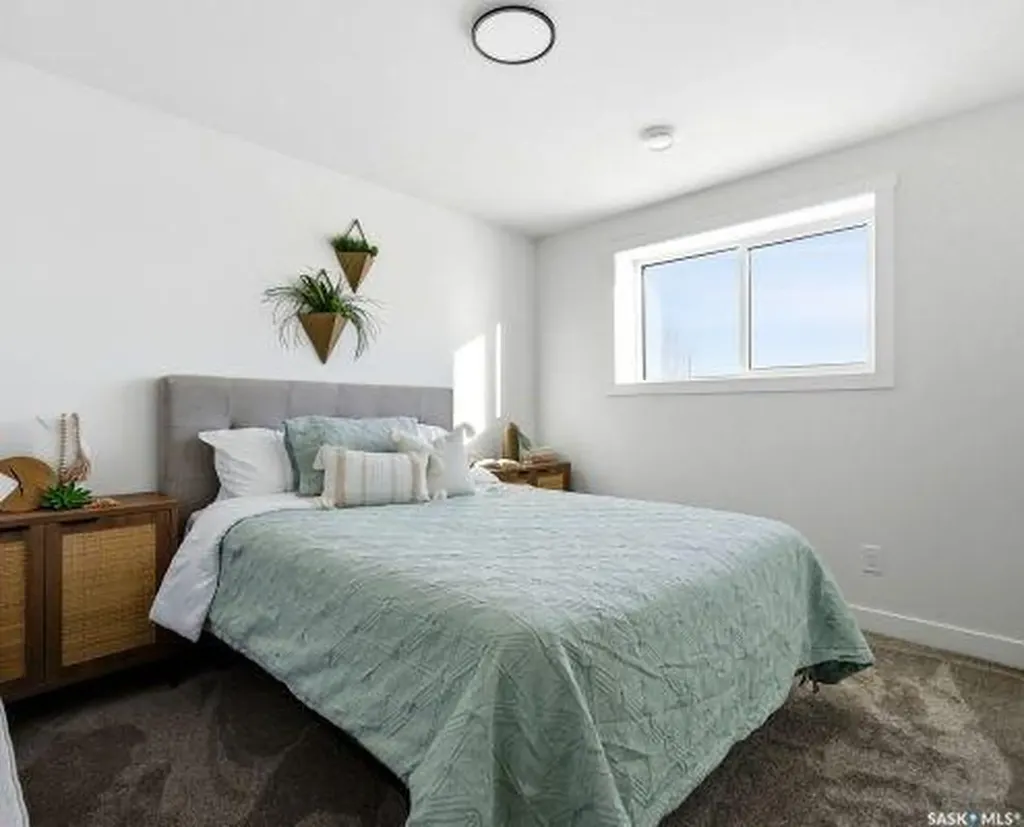 1056 West Park Boulevard Moose Jaw SK S6J 0E6