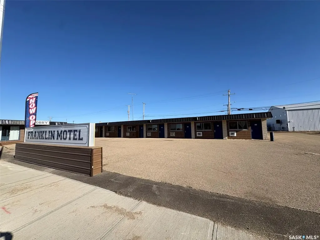 101 Center Street Assiniboia SK S0H 0B0
