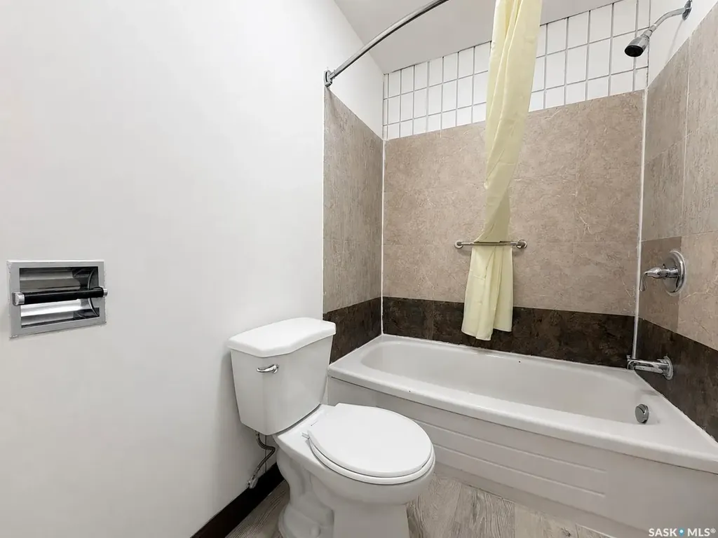 101 Center Street Assiniboia SK S0H 0B0