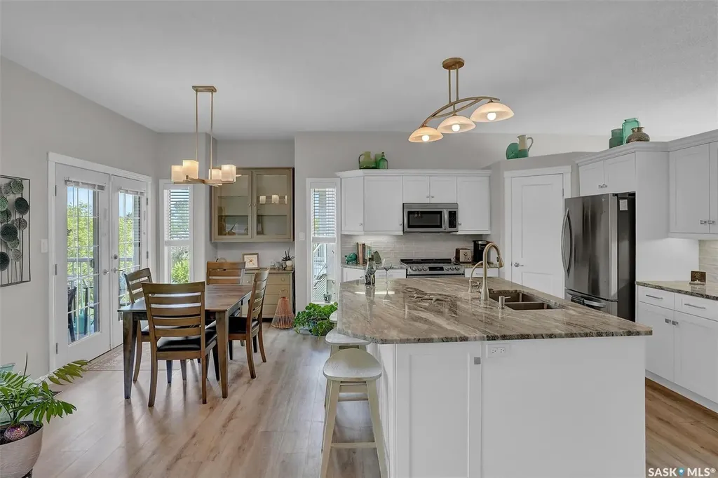 3320 Buckingham Drive E Regina SK S4V 2S8