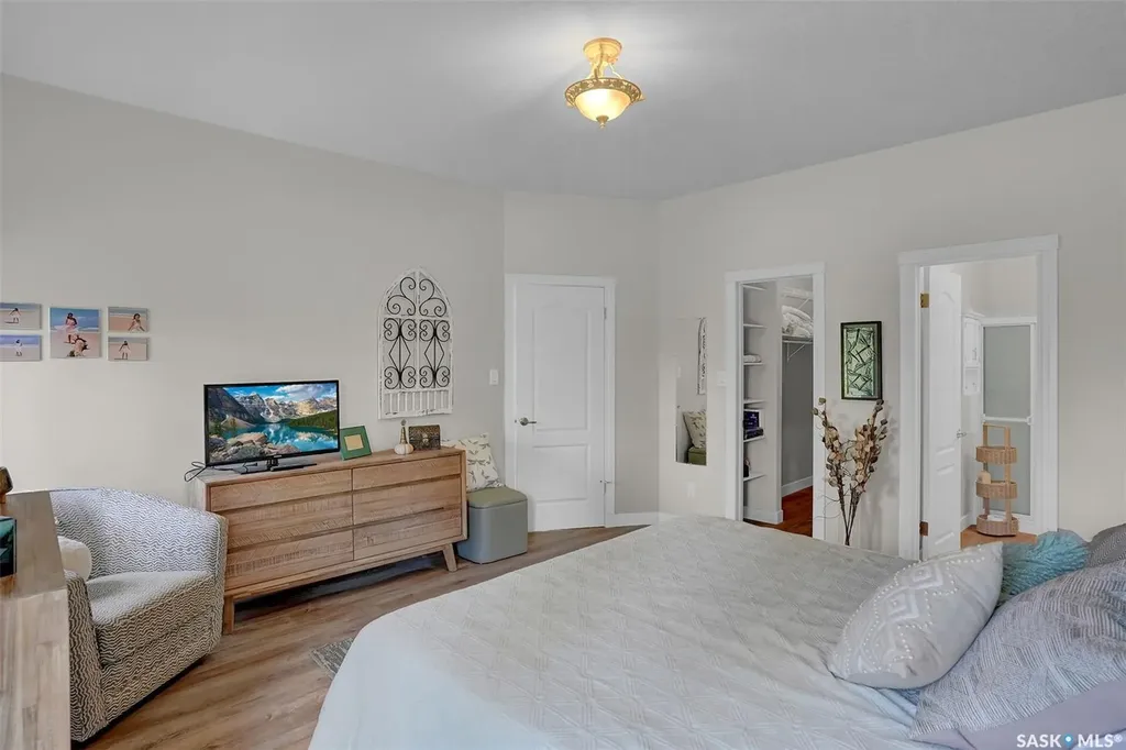3320 Buckingham Drive E Regina SK S4V 2S8