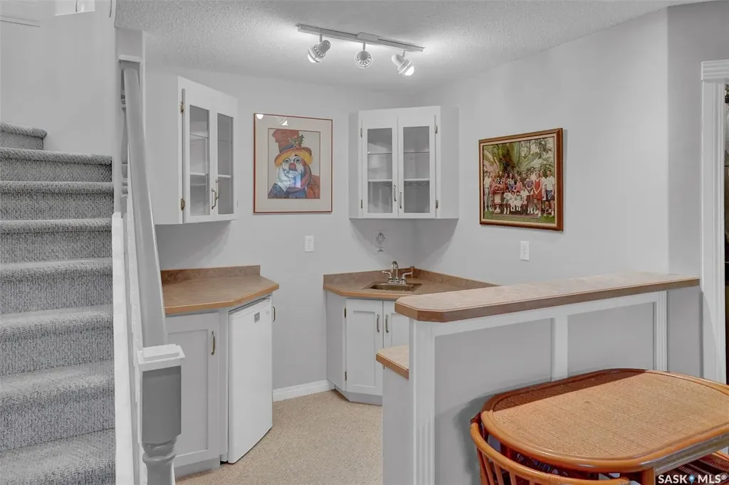 3320 Buckingham Drive E Regina SK S4V 2S8