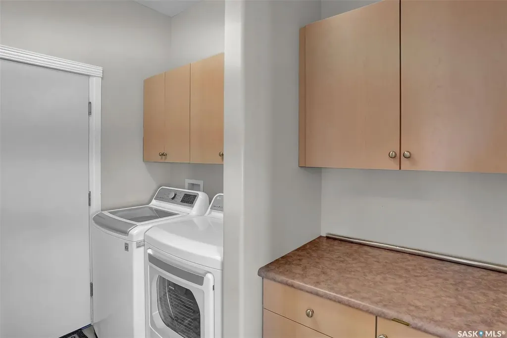 3320 Buckingham Drive E Regina SK S4V 2S8
