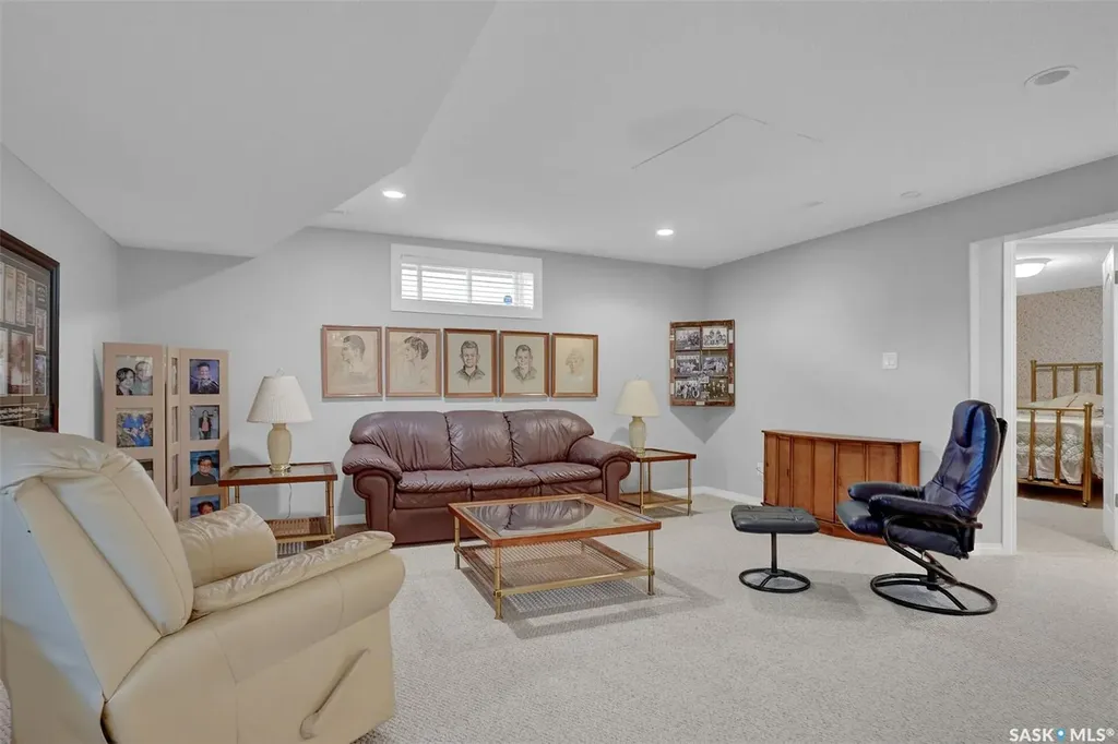 3320 Buckingham Drive E Regina SK S4V 2S8