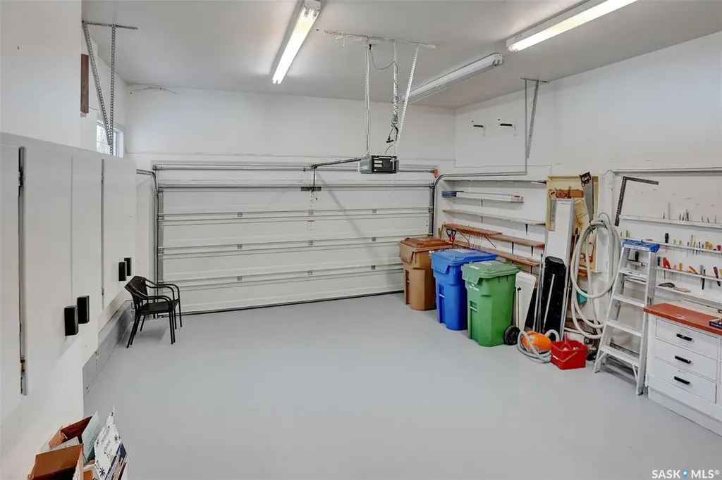3320 Buckingham Drive E Regina SK S4V 2S8