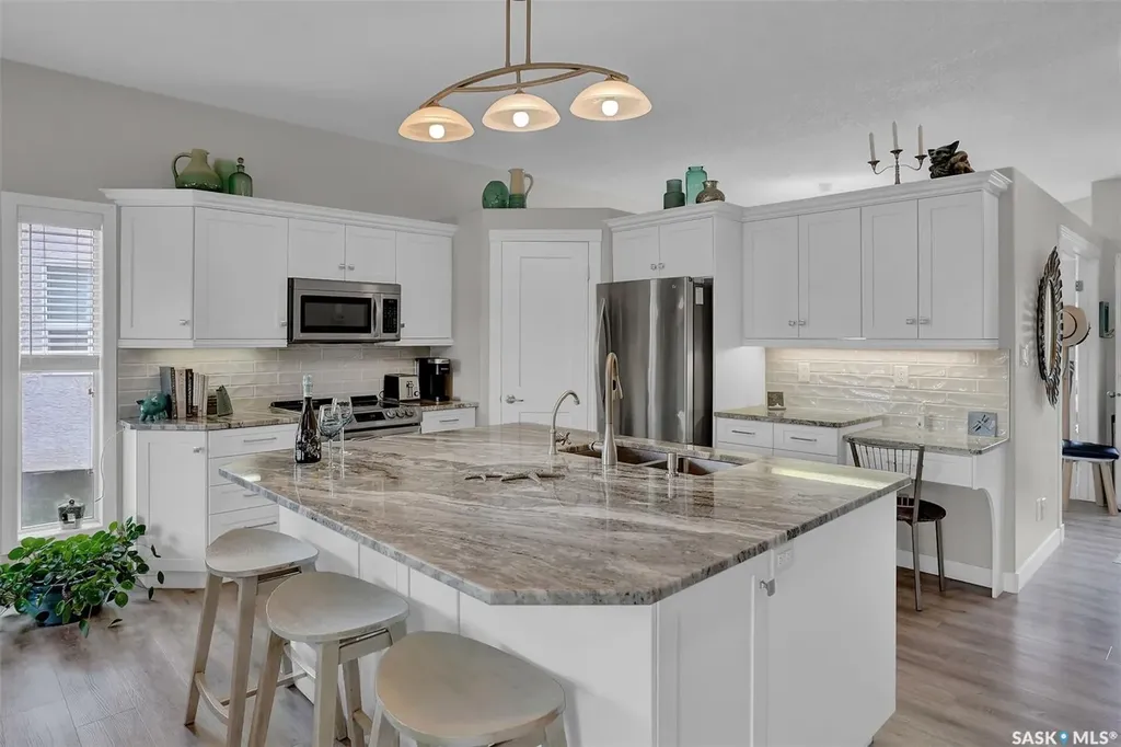 3320 Buckingham Drive E Regina SK S4V 2S8