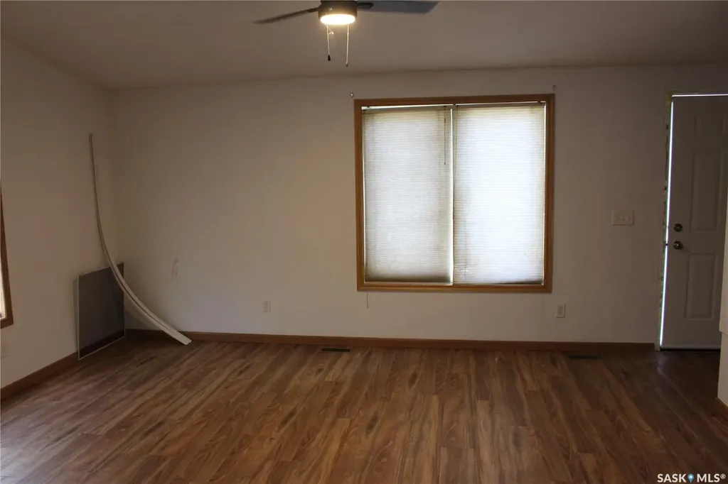 1295 9th Avenue NE Moose Jaw SK S6J 1C5