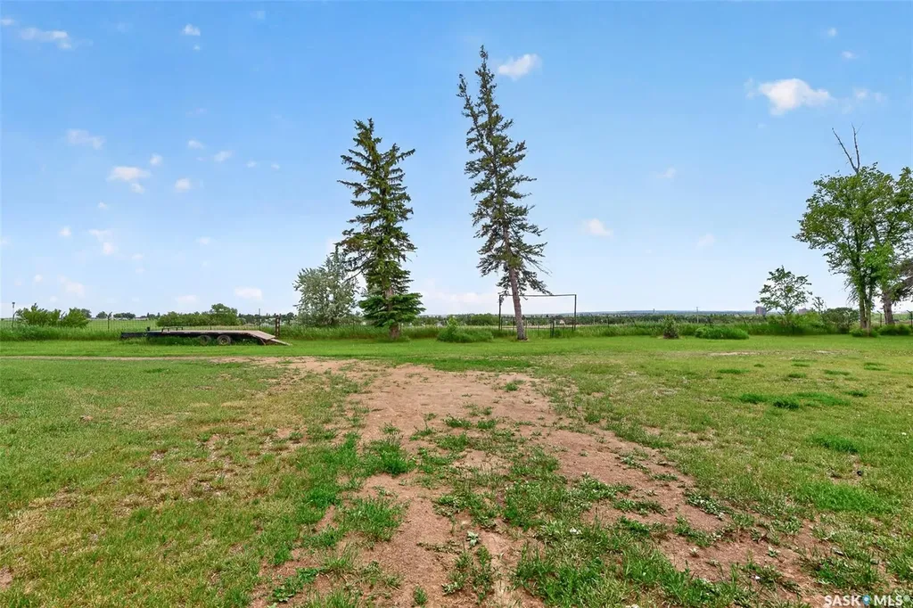 1295 9th Avenue NE Moose Jaw SK S6J 1C5
