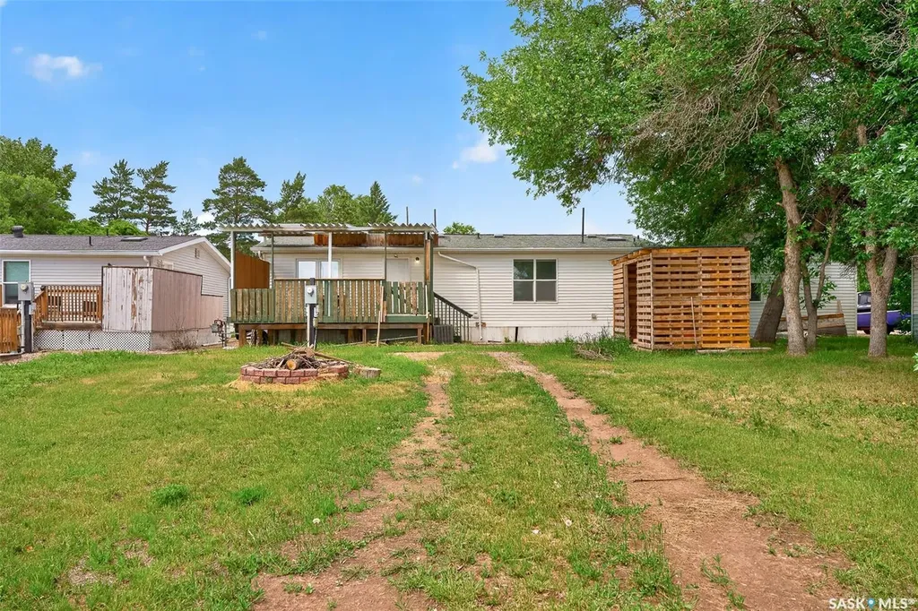 1295 9th Avenue NE Moose Jaw SK S6J 1C5