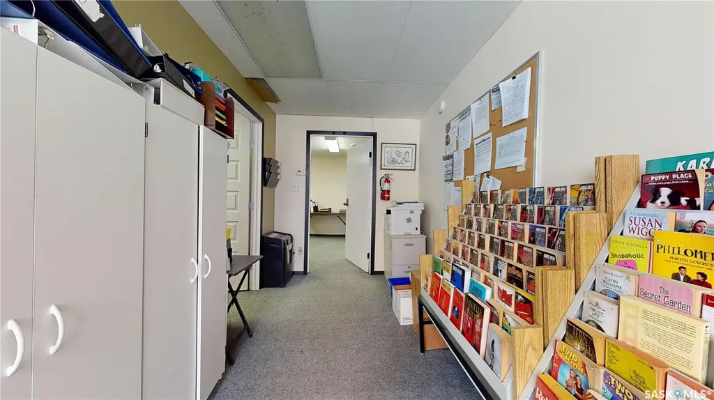 33-35 Pacific Avenue Maple Creek SK S0N 1N0