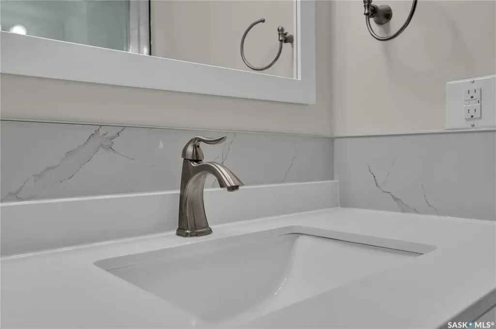 4049 Garnet Street Regina SK S4S 3G8