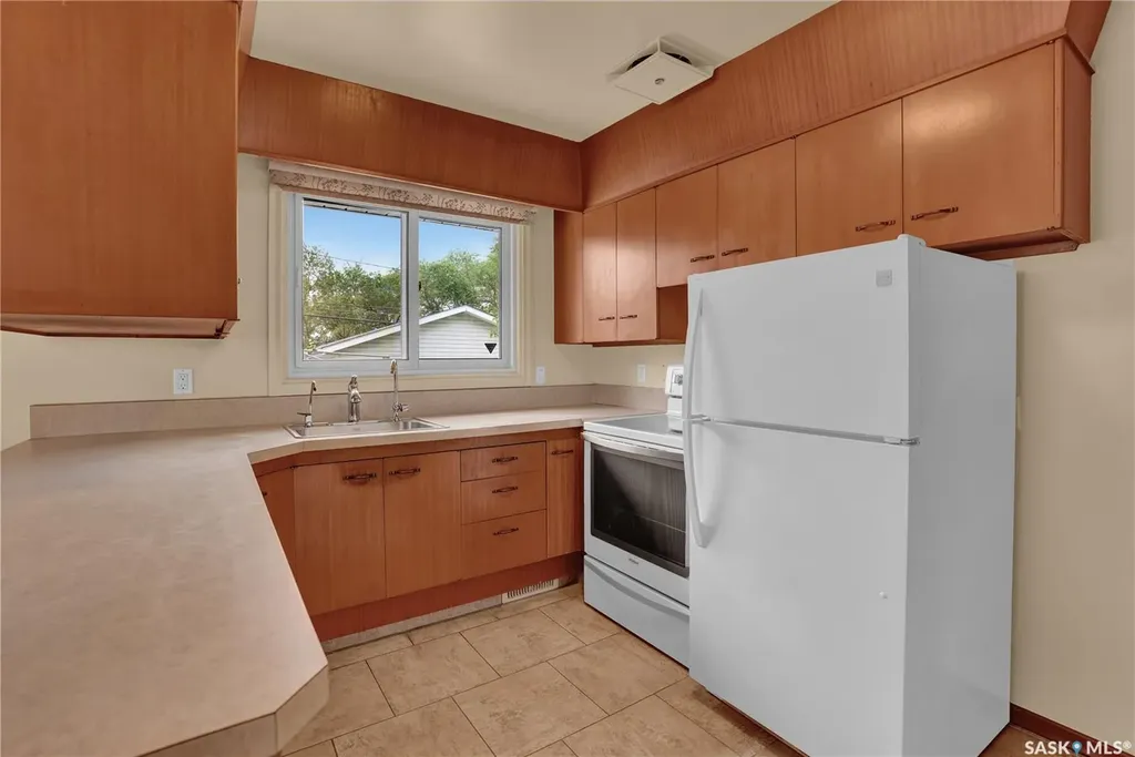4049 Garnet Street Regina SK S4S 3G8