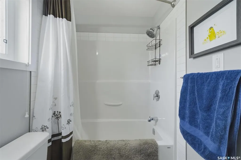 187 Newton Way Saskatoon SK S7V 0N6