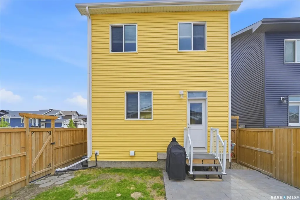 187 Newton Way Saskatoon SK S7V 0N6