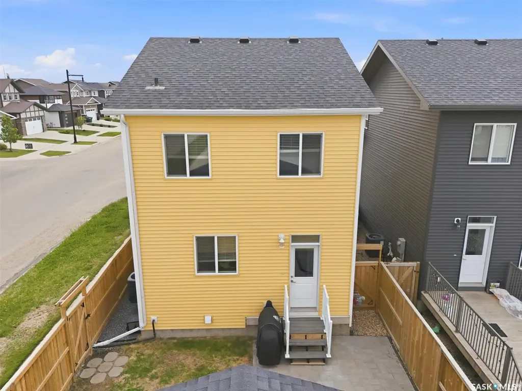 187 Newton Way Saskatoon SK S7V 0N6