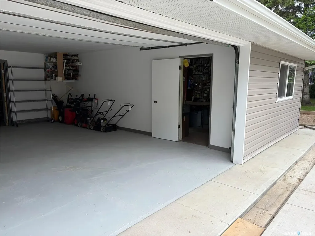 310 34th Street W Prince Albert SK S6V 8B8