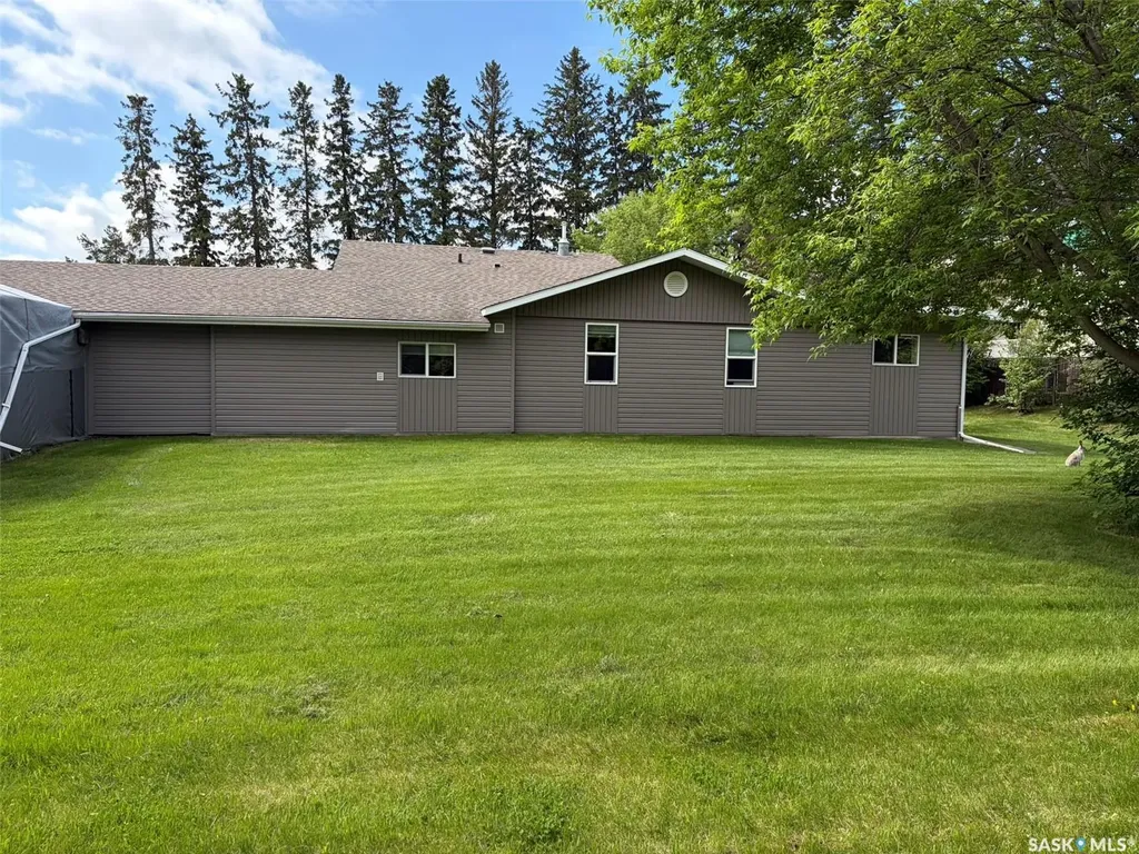 310 34th Street W Prince Albert SK S6V 8B8