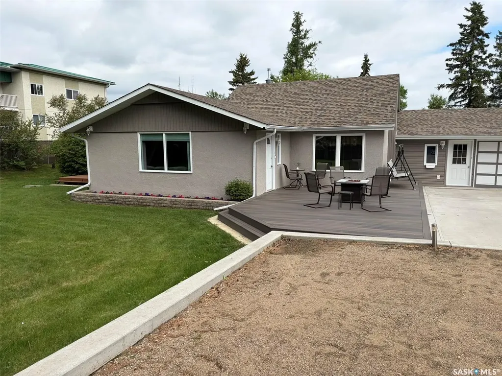310 34th Street W Prince Albert SK S6V 8B8