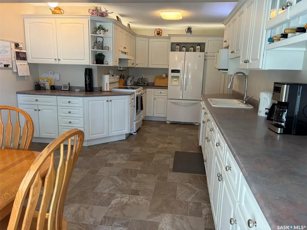 310 34th Street W Prince Albert SK S6V 8B8