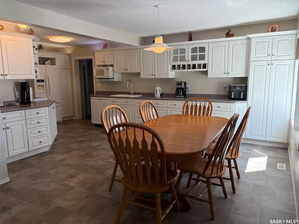 310 34th Street W Prince Albert SK S6V 8B8