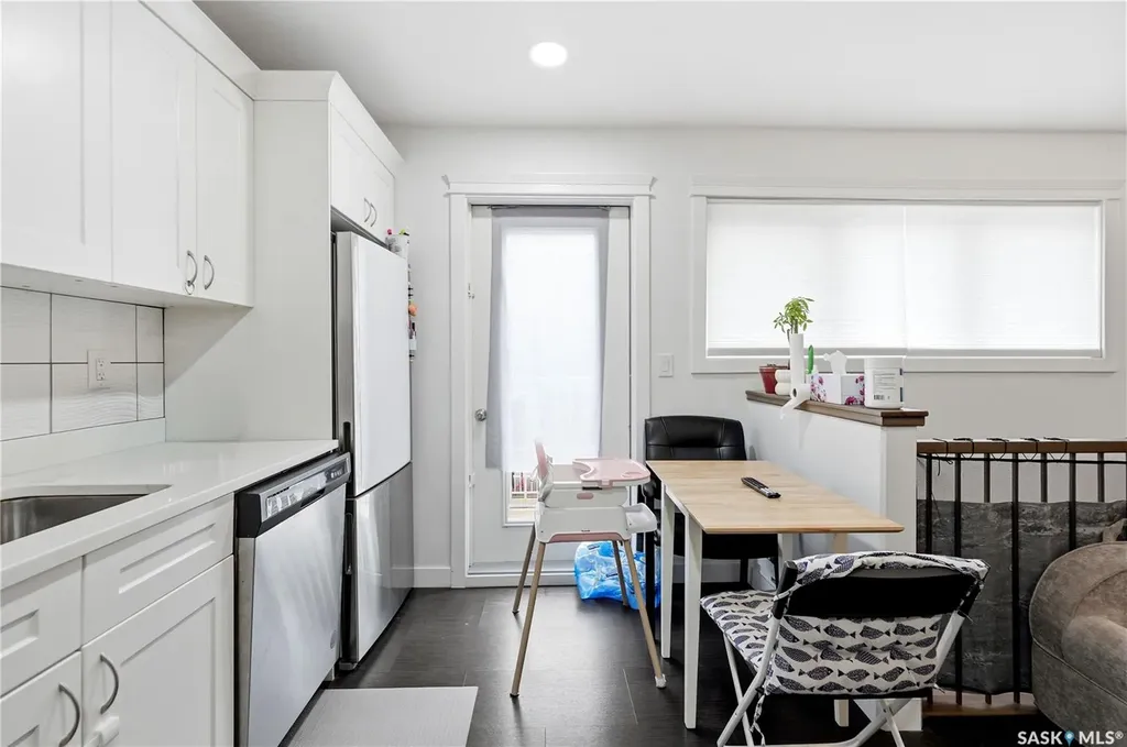 401 L Avenue S Saskatoon SK S7M 5Y6