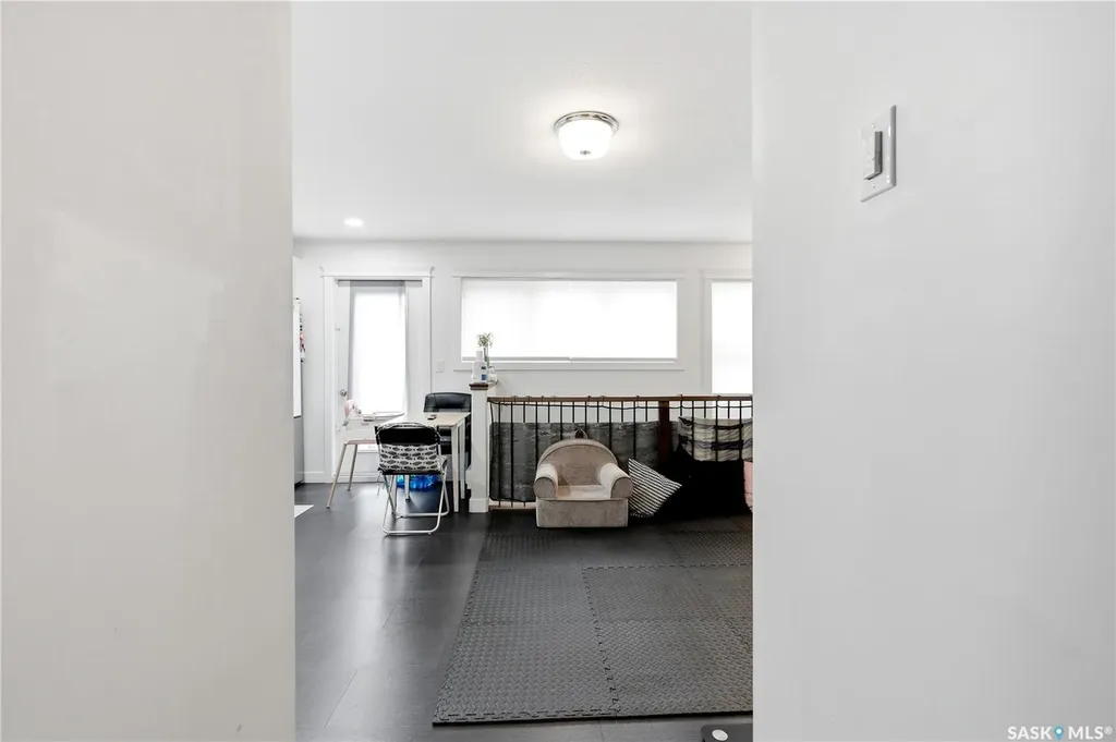 401 L Avenue S Saskatoon SK S7M 5Y6