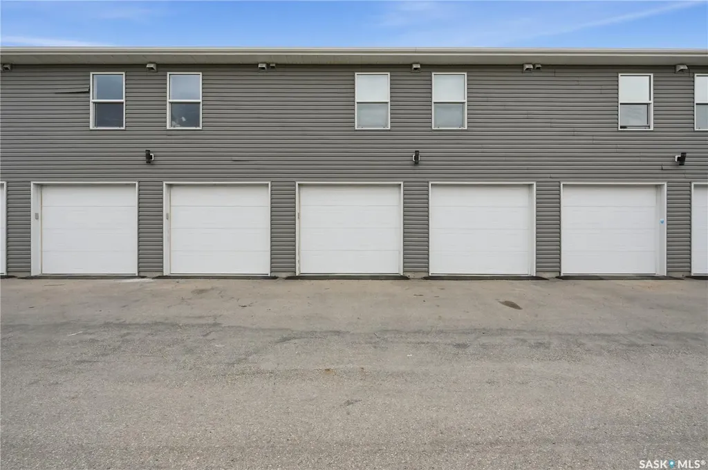 401 L Avenue S Saskatoon SK S7M 5Y6