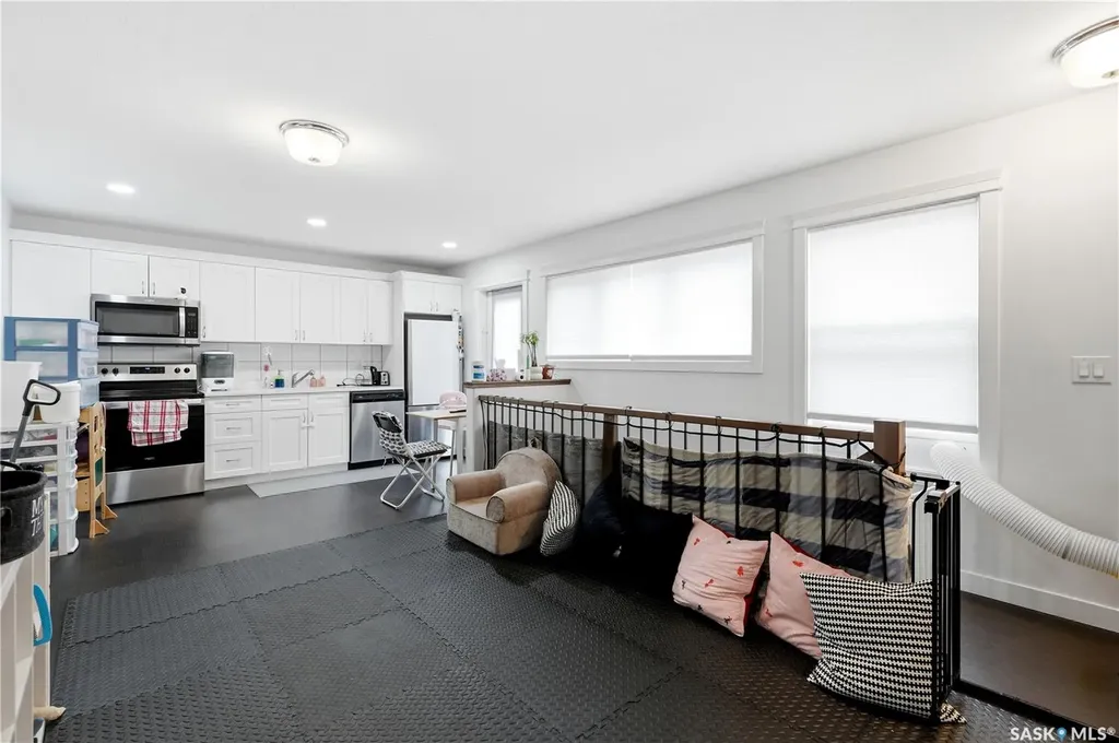 401 L Avenue S Saskatoon SK S7M 5Y6