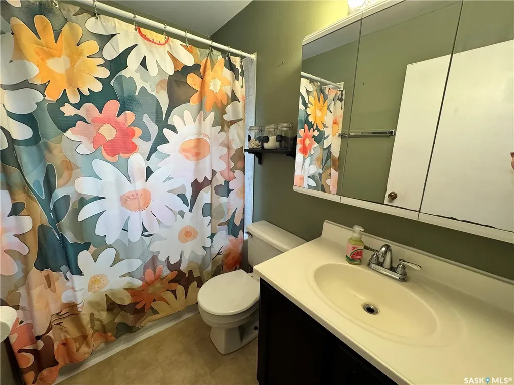 308 7th Avenue W Biggar SK S0K 0M0