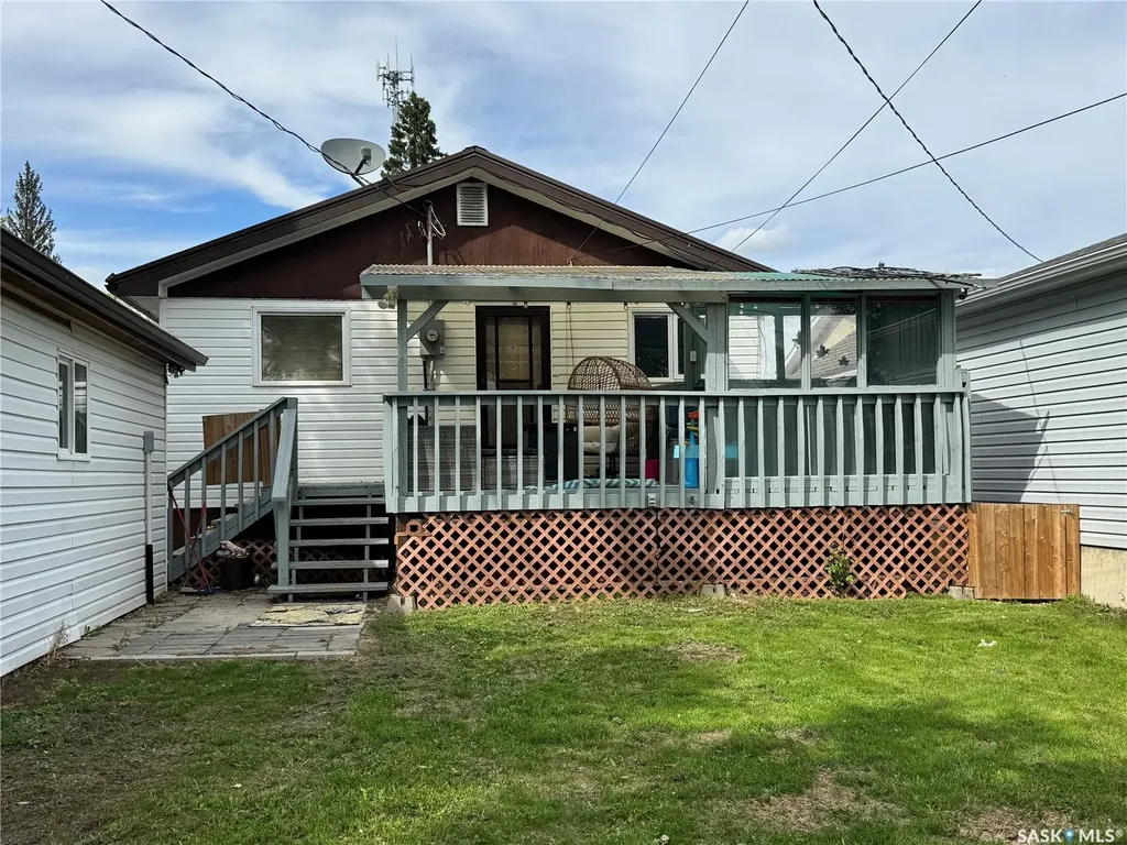 308 7th Avenue W Biggar SK S0K 0M0