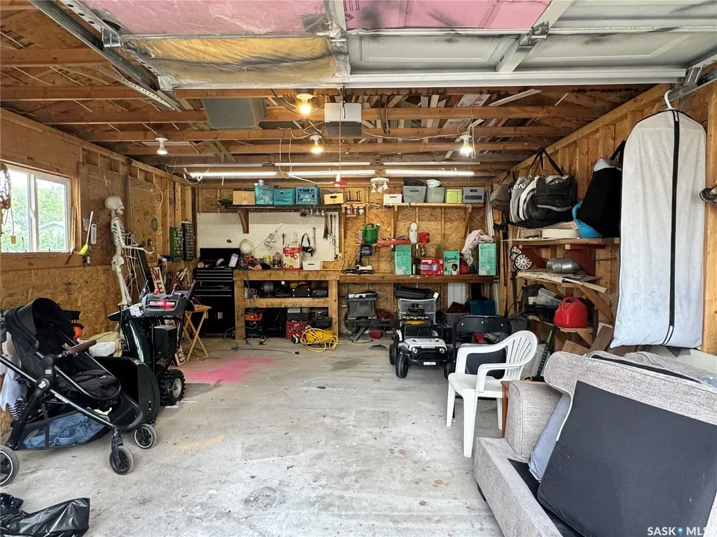 308 7th Avenue W Biggar SK S0K 0M0