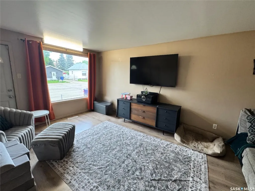 308 7th Avenue W Biggar SK S0K 0M0