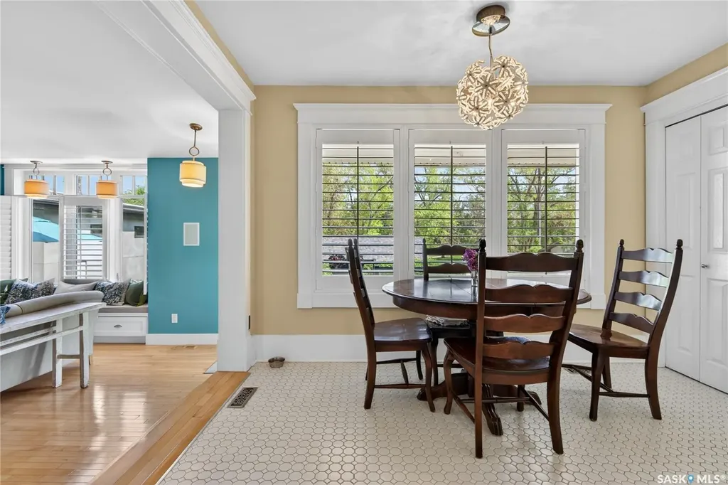 2718 Regina Avenue Regina SK S4S 0G5