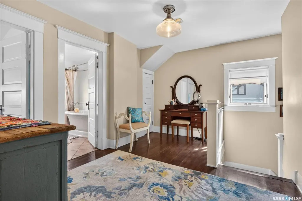 2718 Regina Avenue Regina SK S4S 0G5