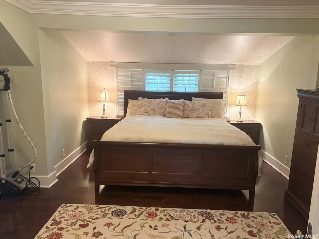 2718 Regina Avenue Regina SK S4S 0G5
