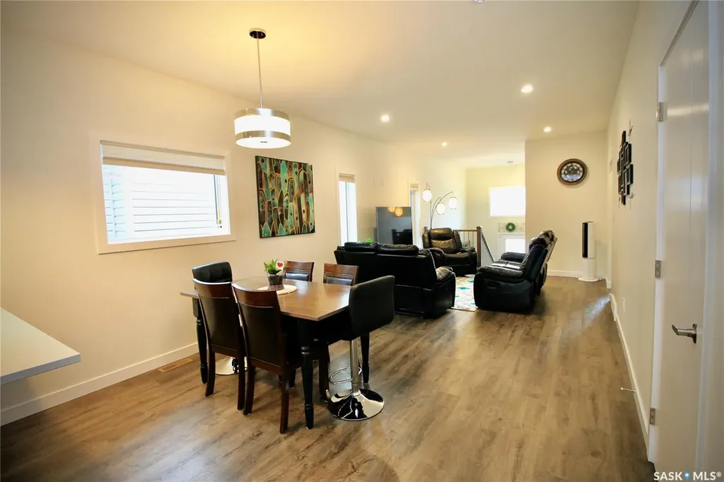 215 Thakur Street Saskatoon SK S7W 1C4