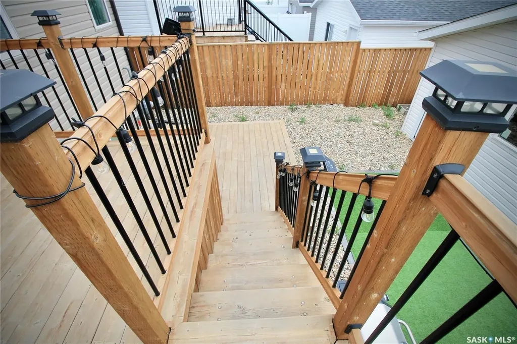 215 Thakur Street Saskatoon SK S7W 1C4