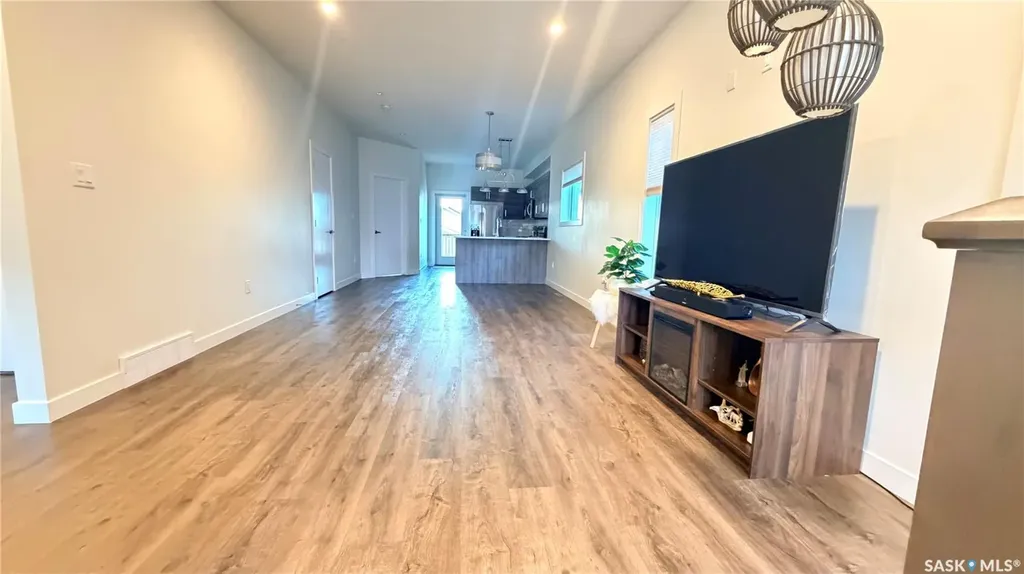 215 Thakur Street Saskatoon SK S7W 1C4