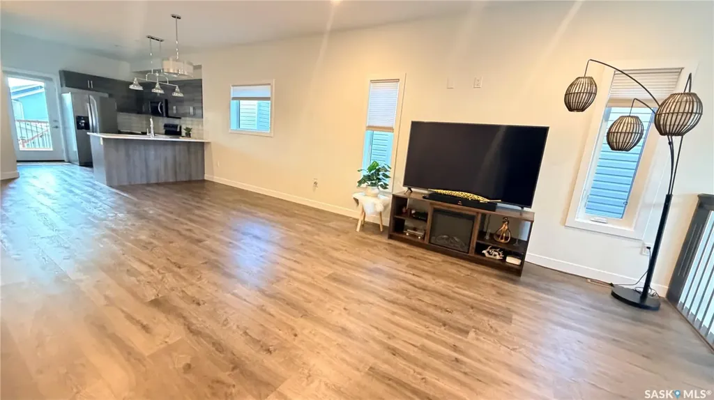 215 Thakur Street Saskatoon SK S7W 1C4