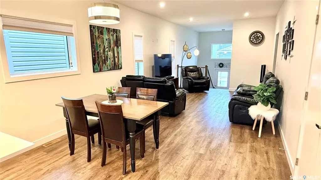 215 Thakur Street Saskatoon SK S7W 1C4