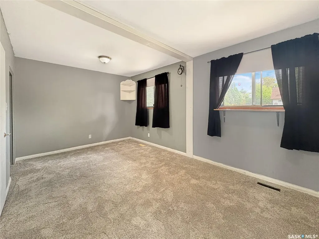 571 101st Street North Battleford SK S9A 0Y5