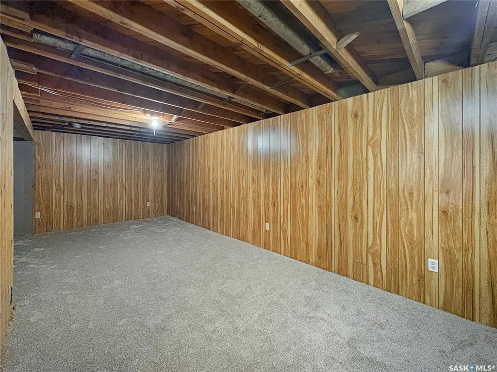 571 101st Street North Battleford SK S9A 0Y5